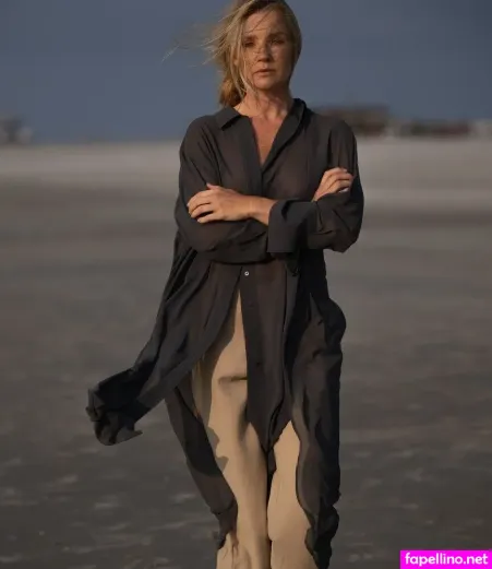 Kim Sarah Brandts Main Profile Photo