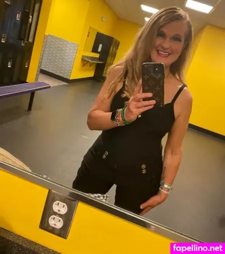 Kim Shafer OnlyFans Thumbnail #F02fAkpMAM