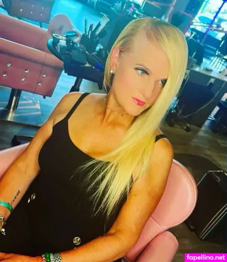 Kim Shafer OnlyFans Thumbnail #OfSym1IvzW