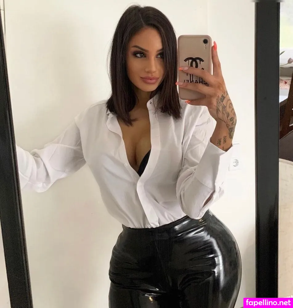 kim.shar0n, kim.sharon Nude Leaked OnlyFans Photo #0WCTKhWv5s
