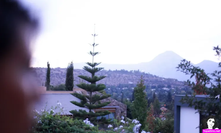 Kim OnlyFans Thumbnail #DbzRUkBRNc