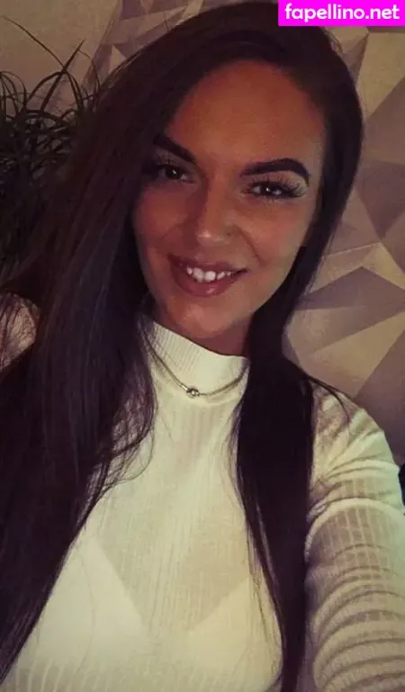 Kimberley Maxwell OnlyFans Thumbnail #iejPAagMD0