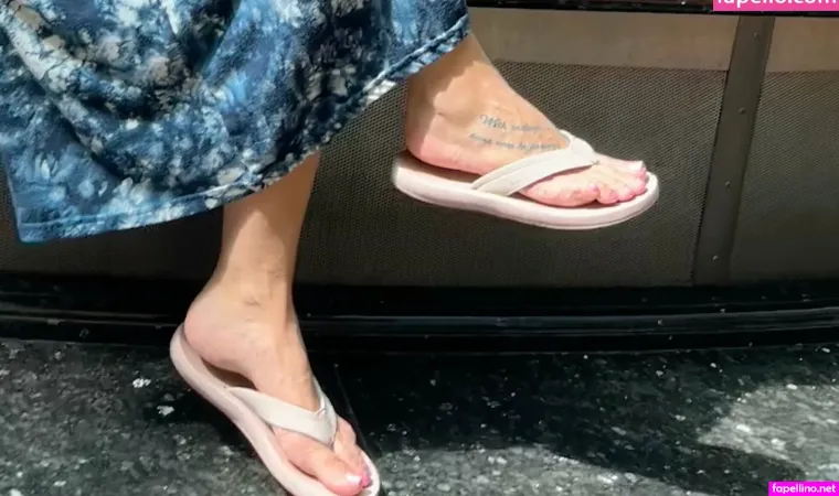 Kimberleystoes OnlyFans Thumbnail #kAtNFjSFd1