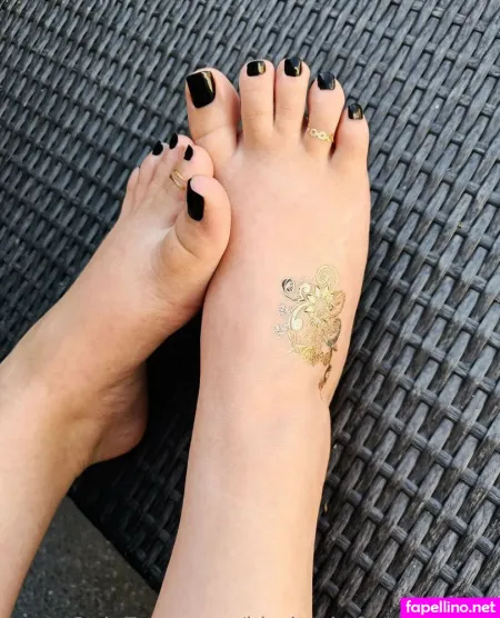 Kimberly Feetfieuw23 OnlyFans Thumbnail #HEq5DEsGWW