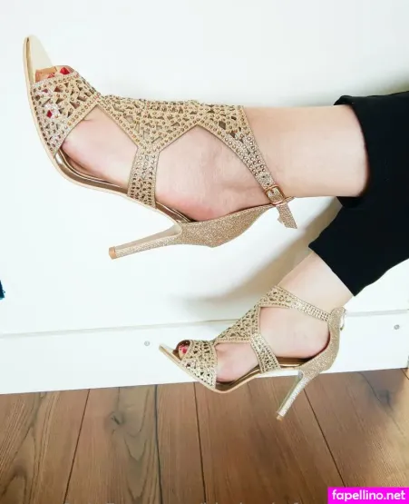 Kimberly Feetfieuw23 OnlyFans Thumbnail #b3i1XFhseK