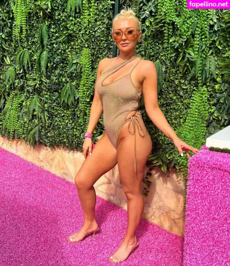 Kimberly Hart Simpson OnlyFans Thumbnail #4Svv1i8ZAH