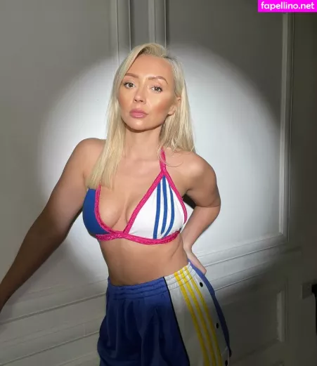 Kimberly Hart Simpson OnlyFans Thumbnail #C3NAQ4OX93