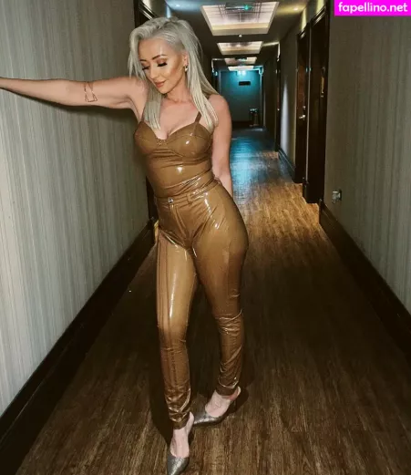 Kimberly Hart Simpson OnlyFans Thumbnail #lTII1gAgW9