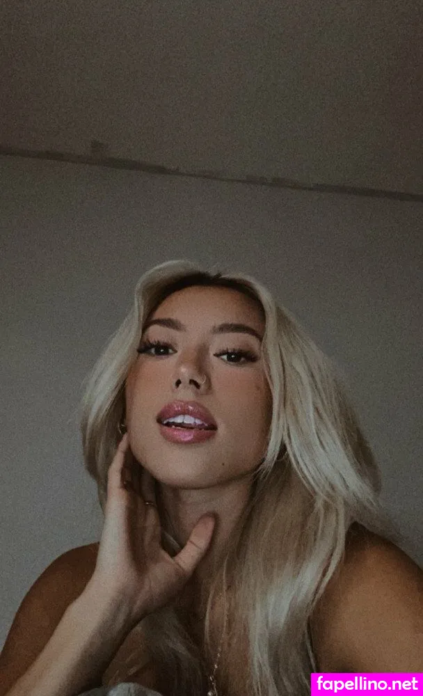 Kimberly Vuong, kimberlyvuongg Nude Leaked OnlyFans Photo #OJ0KyH99P2