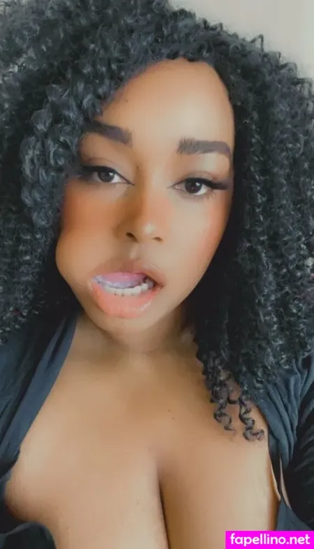 Kimberrosee OnlyFans Thumbnail #307JK5WLj2