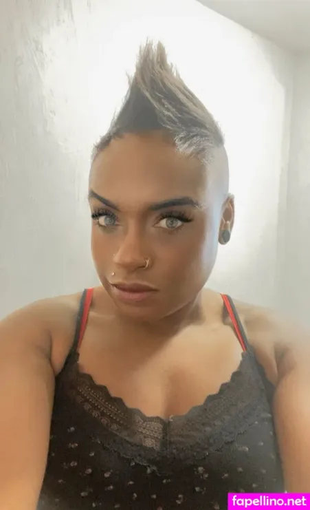 Kimcarter300 OnlyFans Thumbnail #rUyVXz0sbH