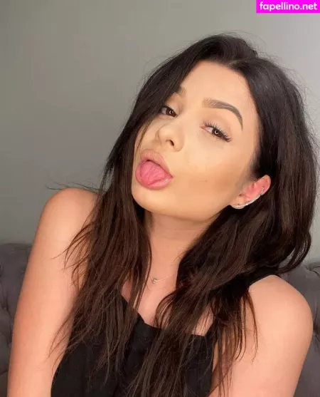 Kimchopra OnlyFans Thumbnail #7tBetHfwBn