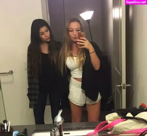 Kimi Mcfarland OnlyFans Thumbnail #3CK2Gjdcyl