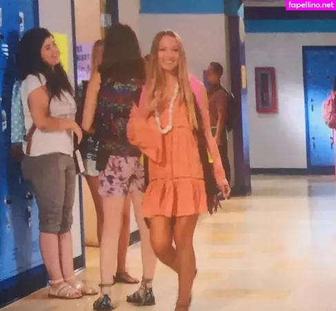 Kimi Mcfarland OnlyFans Thumbnail #lV5Aj5s1sM