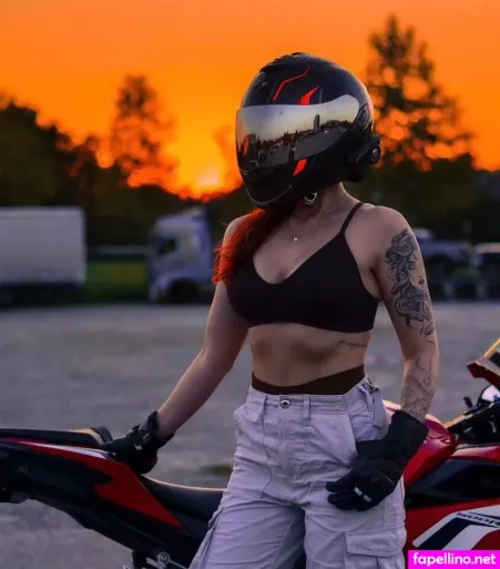 Kimi Te OnlyFans Thumbnail #HXi9RD3B67