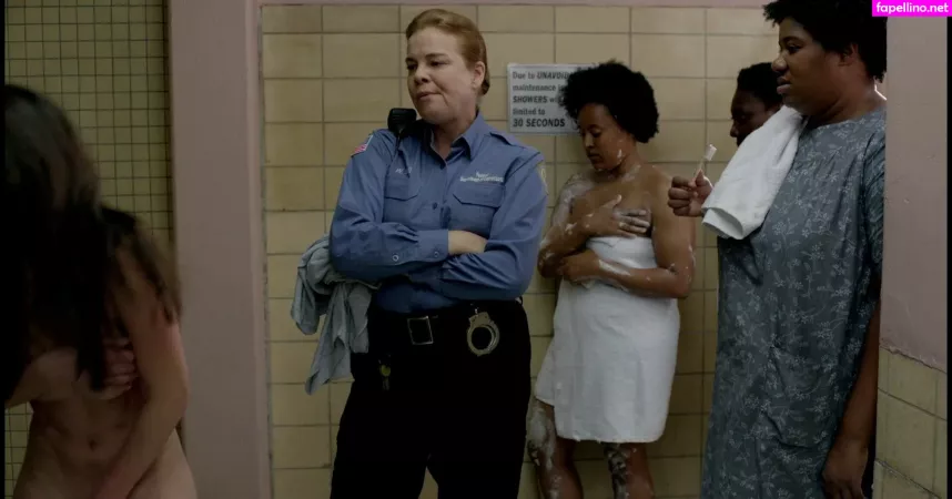 Kimiko Glenn OnlyFans Thumbnail #USA3u8nmB7