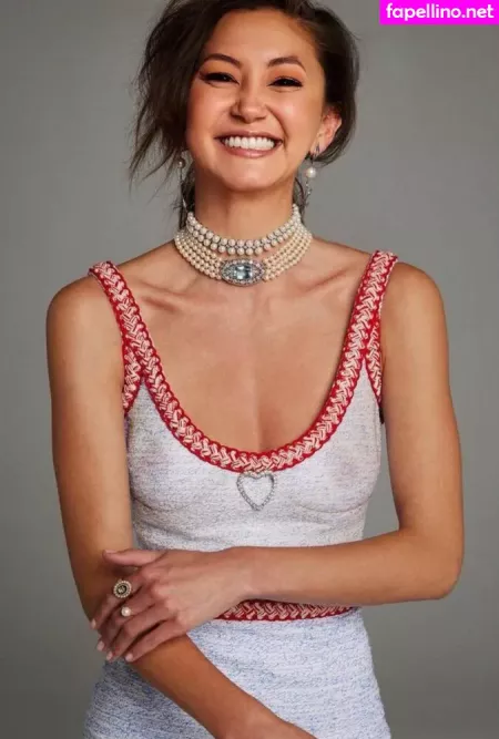 Kimiko Glenn OnlyFans Thumbnail #iuYuowy7rc