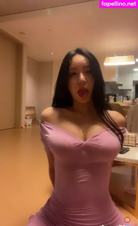 Kimjeewoo529 OnlyFans Thumbnail #dWT2h8s2ki