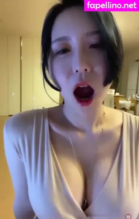 Kimjeewoo529 OnlyFans Thumbnail #hxYpc4C4Wy