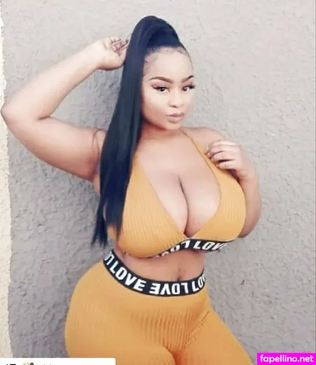 Kimmanana OnlyFans Thumbnail #3IYjm0hK8x