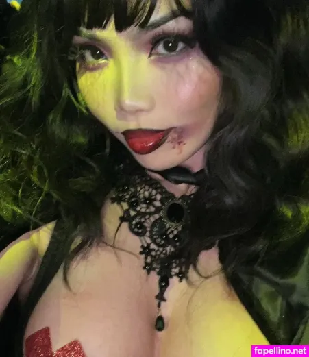 Kimmayyx0 OnlyFans Thumbnail #TnWFOXjOYt