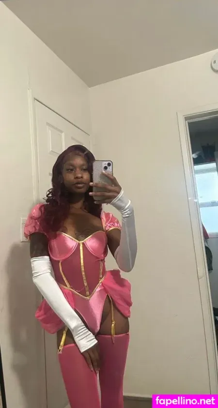 Kimmeedumpy Main Profile Photo