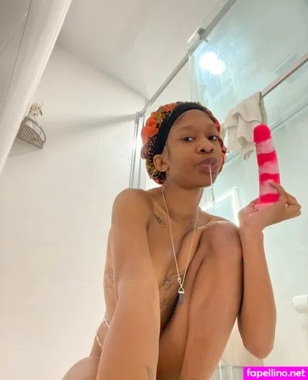 Kimmeedumpy OnlyFans Thumbnail #cQigYEcpI5