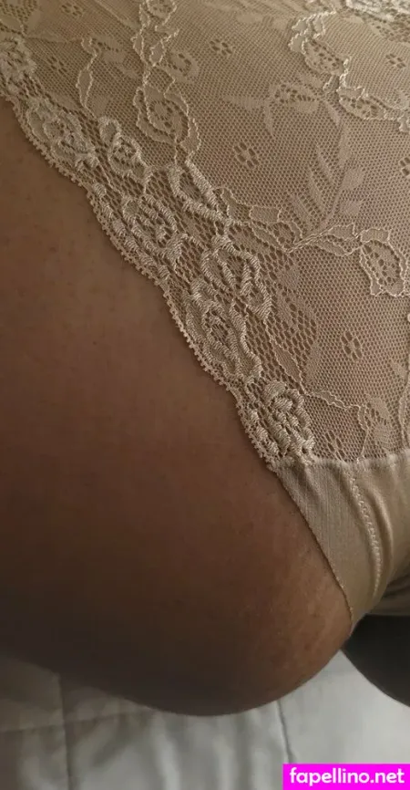 Kimmiescurves69 OnlyFans Thumbnail #j46WOirp3q