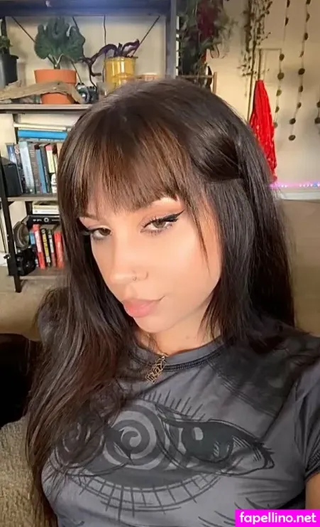 Kimmmcelveen OnlyFans Thumbnail #dobc3yz2oF