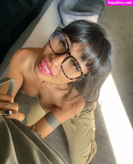 Kimmy Kums OnlyFans Thumbnail #HpzayYFdOy