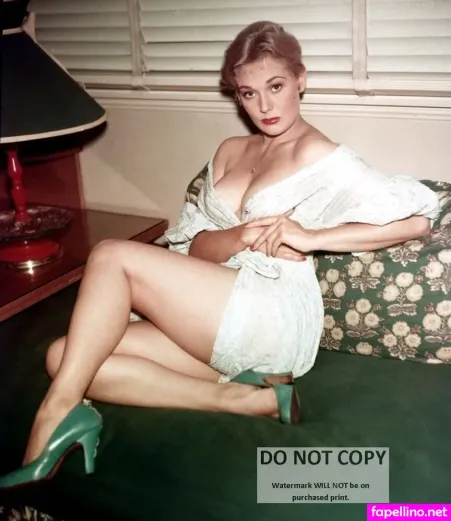 Kimnovak OnlyFans Thumbnail #j9c8qBVZRR