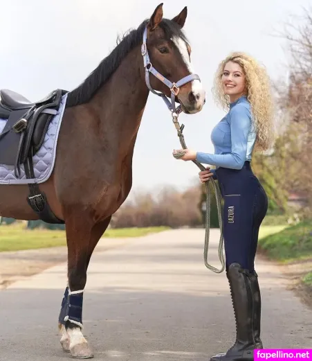 Kimsieeee OnlyFans Thumbnail #nYELNuatZs