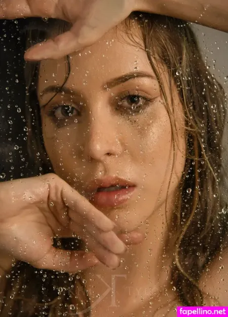 Kimtylor 33 OnlyFans Thumbnail #r02S9Ufpim