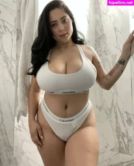 Kimvelezoficial OnlyFans Thumbnail #v7xTVQUx8J