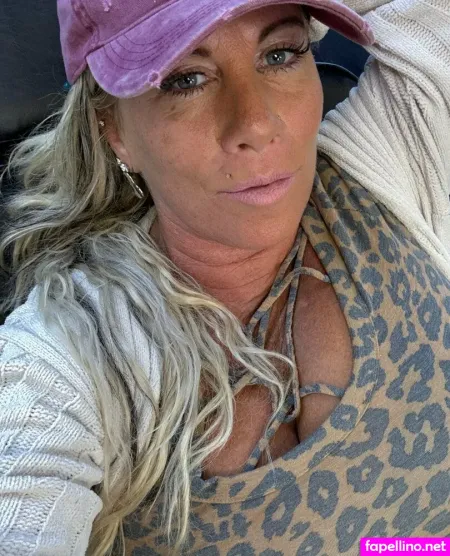 Kindellovesvip OnlyFans Thumbnail #UJEq5iUVhs