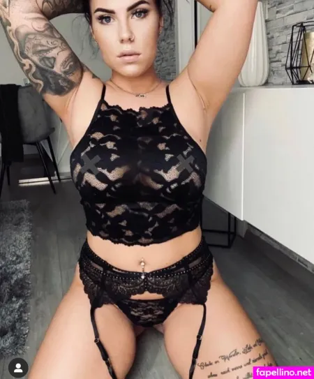 Kineia OnlyFans Thumbnail #A1EiEpqEnv