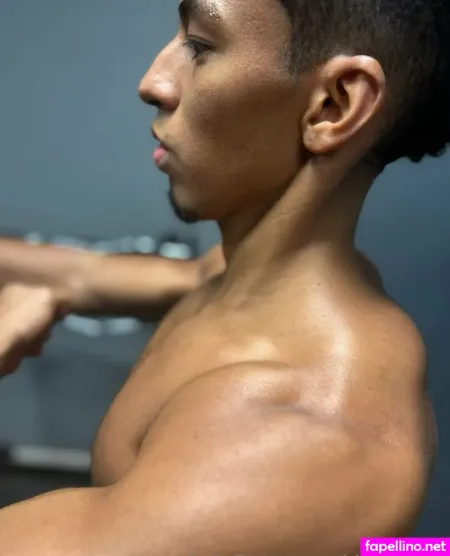 King Tylor OnlyFans Thumbnail #1CHaHXJCw3