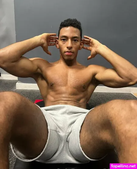 King Tylor OnlyFans Thumbnail #j4pS6Km06T