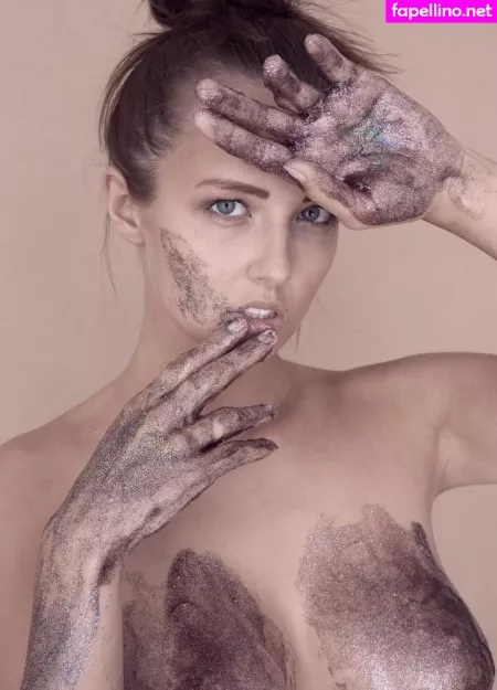 Kinga Chorostowska OnlyFans Thumbnail #uduXKeyQfm