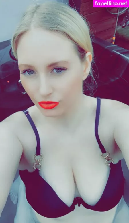 Kinkerbells1 OnlyFans Thumbnail #J6bMO8eljr