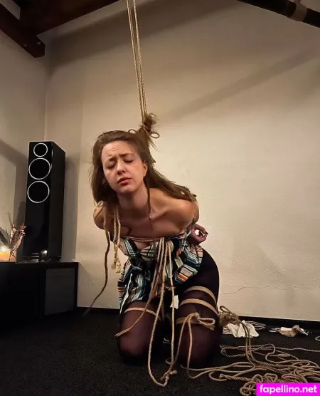 Kinky Gabriela OnlyFans Thumbnail #224NM4SPWu