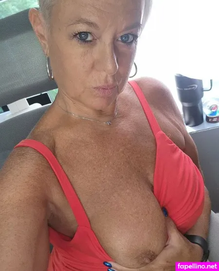 Kinky Kimber69 OnlyFans Thumbnail #7yUyBEWbZi