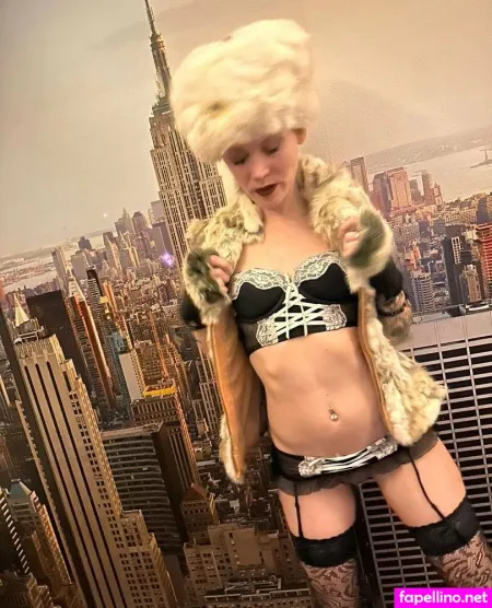 Kinky Lady Amsterdam OnlyFans Thumbnail #IMrZVURgPe