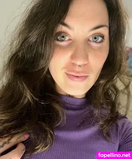 Kinky Mandi OnlyFans Thumbnail #wXwvPhWG3T