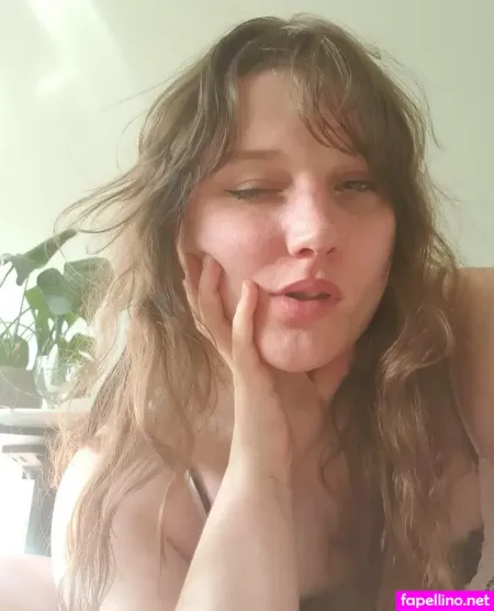 Kinky Peas OnlyFans Thumbnail #yAo12F9am5