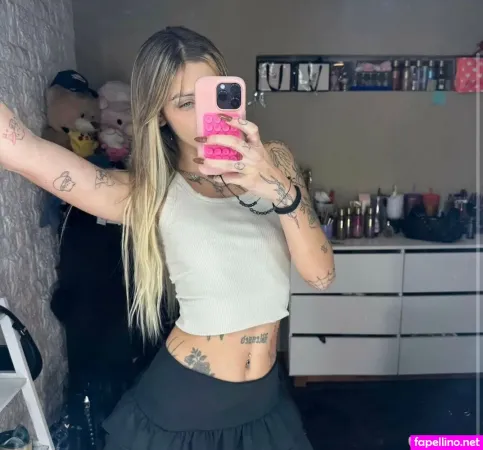 Kinky Sina OnlyFans Thumbnail #NR3sPHFRZb