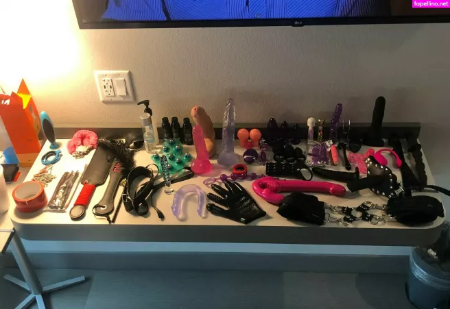 Kinkydallascouple OnlyFans Thumbnail #8nVUb4YJGB