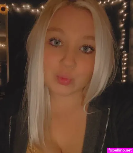Kinkykinzie OnlyFans Thumbnail #MfBv9VZbrn