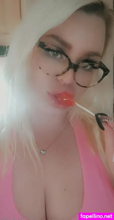 Kinkykitadoll OnlyFans Thumbnail #Q2QwHJBKHT