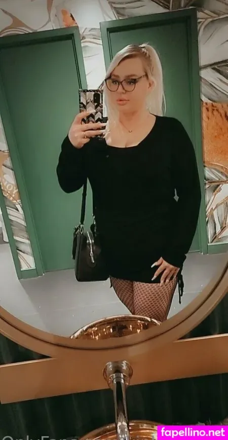 Kinkykitadoll OnlyFans Thumbnail #gWmTA6t79F
